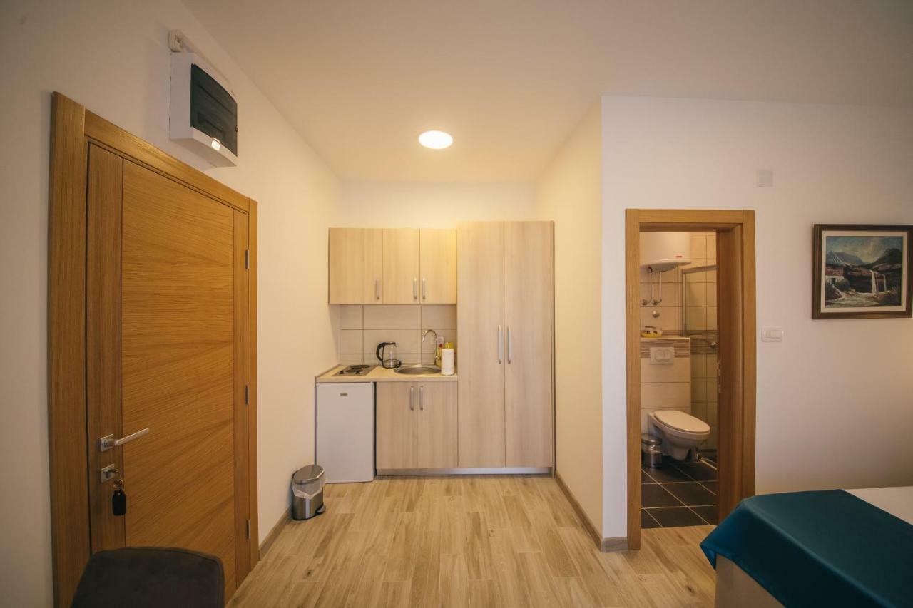 Apartments Vojislav Virpazar Kültér fotó